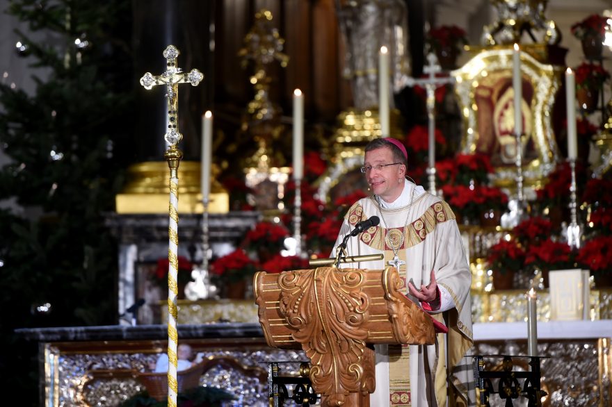 Feierliche Christmette Mit Bischof Dr Michael Gerber Im Fuldaer Dom